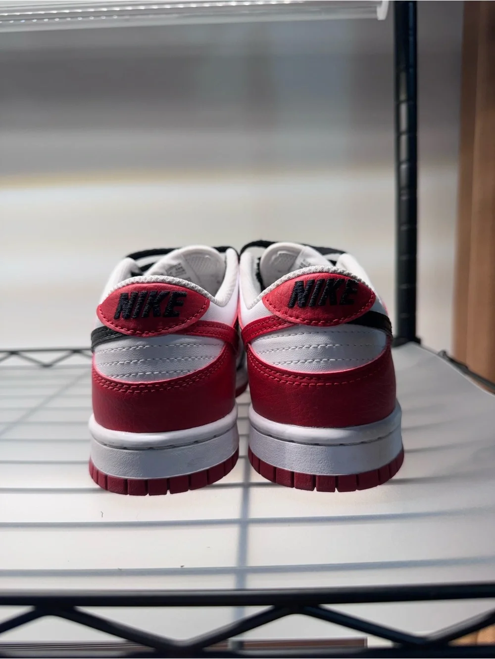 Nike classic low